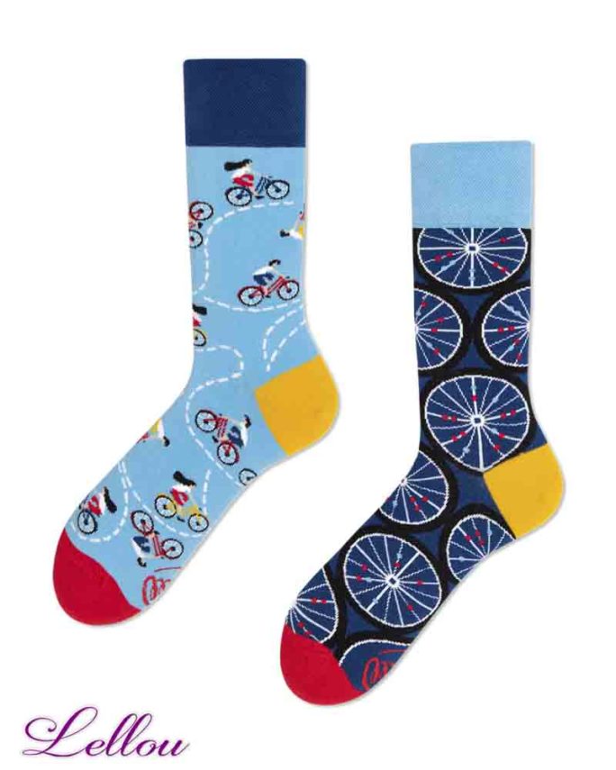 Chaussettes dépareillées Bicyclette socks amusantes et drôles. La vie est trop courte pour des chaussettes ennuyeuses! Production Europe