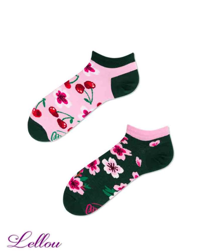 Socquettes Chaussettes Cerises CHEBLO low amusantes et drôles. La vie est trop courte pour des chaussettes ennuyeuses! Production Europe